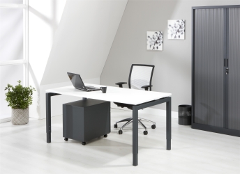 Vrijstaande bureautafel Q-bic 80x60cm